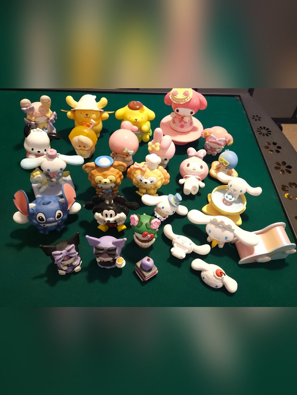 HUGE LOT Blind Box Sanrio, Kuromi, Pompompurin, Cinnamoroll, Hello Kitty Figures
